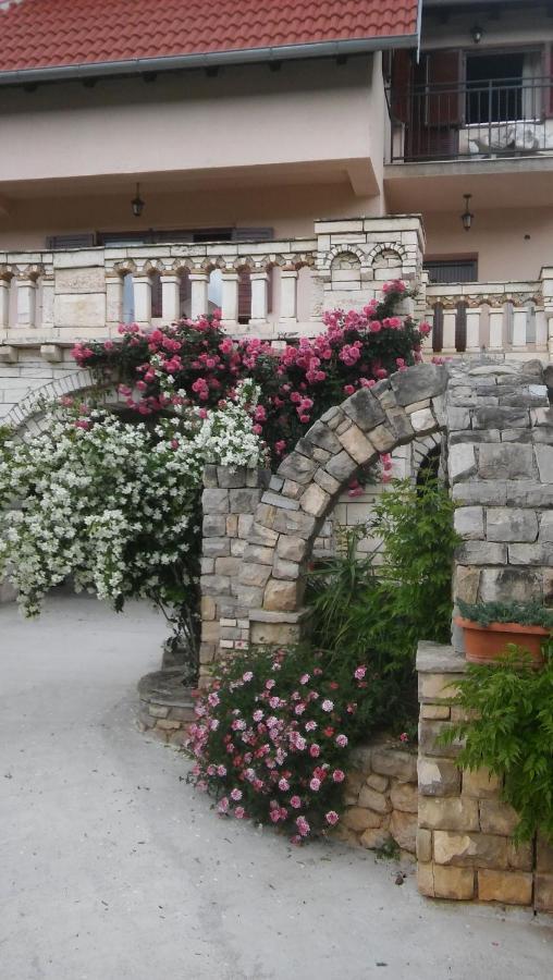 Appartamento Ruza Skradin Esterno foto