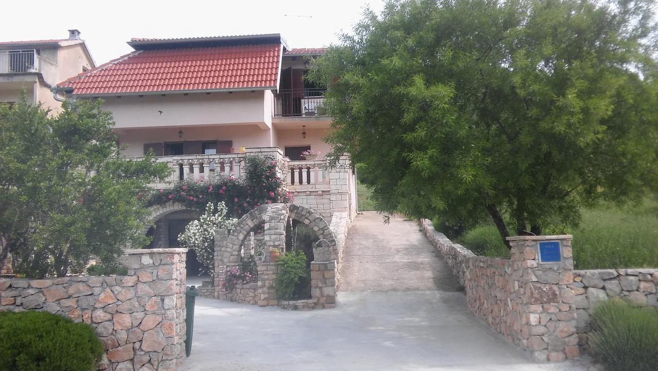 Appartamento Ruza Skradin Esterno foto